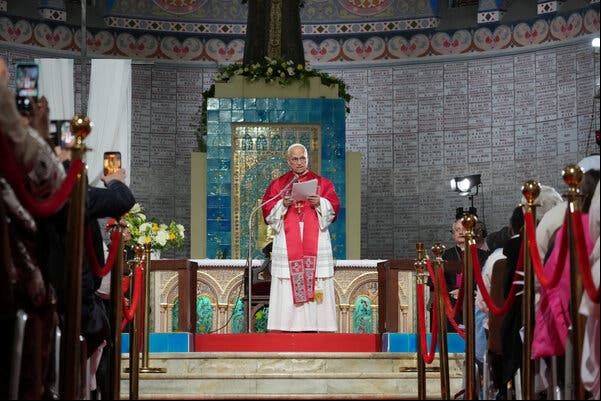 Папа римский Лев XIV на мессе в Алжире