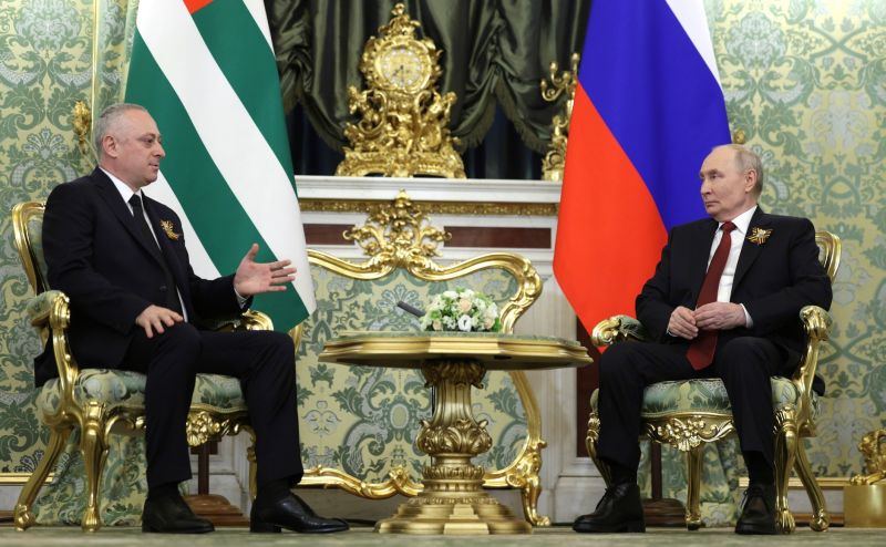Переговоры в Кремле 9 мая 2026 г. В. Путина с президентом Абхазии Б. Гунба